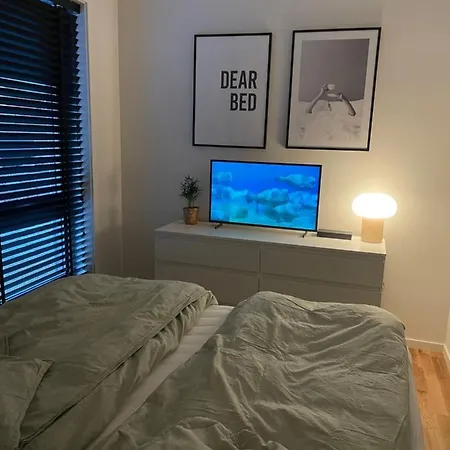 Cosy, Little With Everything Need *