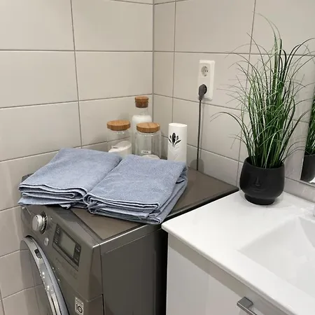 Appartement Cosy, Little With Everything Need *